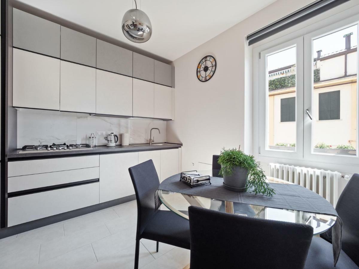 Appartamento Ugolini Milano Bagian luar foto