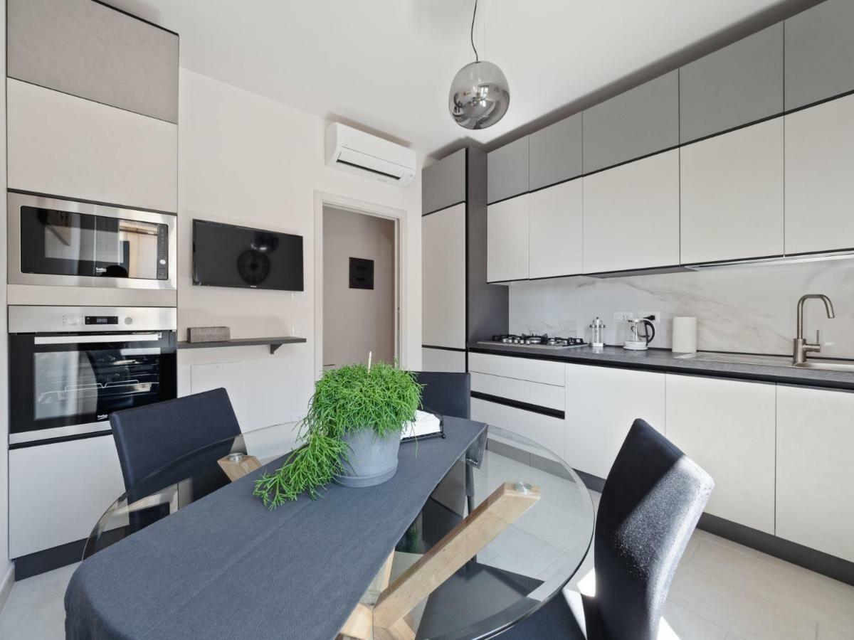 Appartamento Ugolini Milano Bagian luar foto