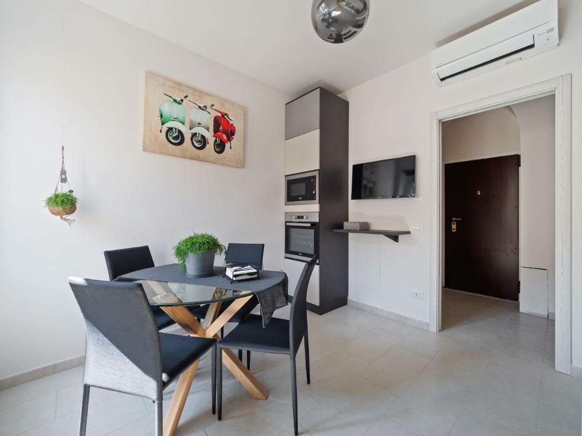 Appartamento Ugolini Milano Bagian luar foto